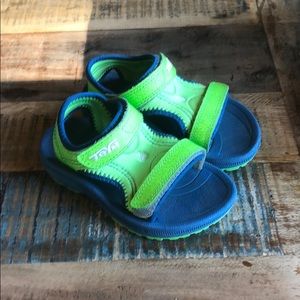 Teva sandals size 10